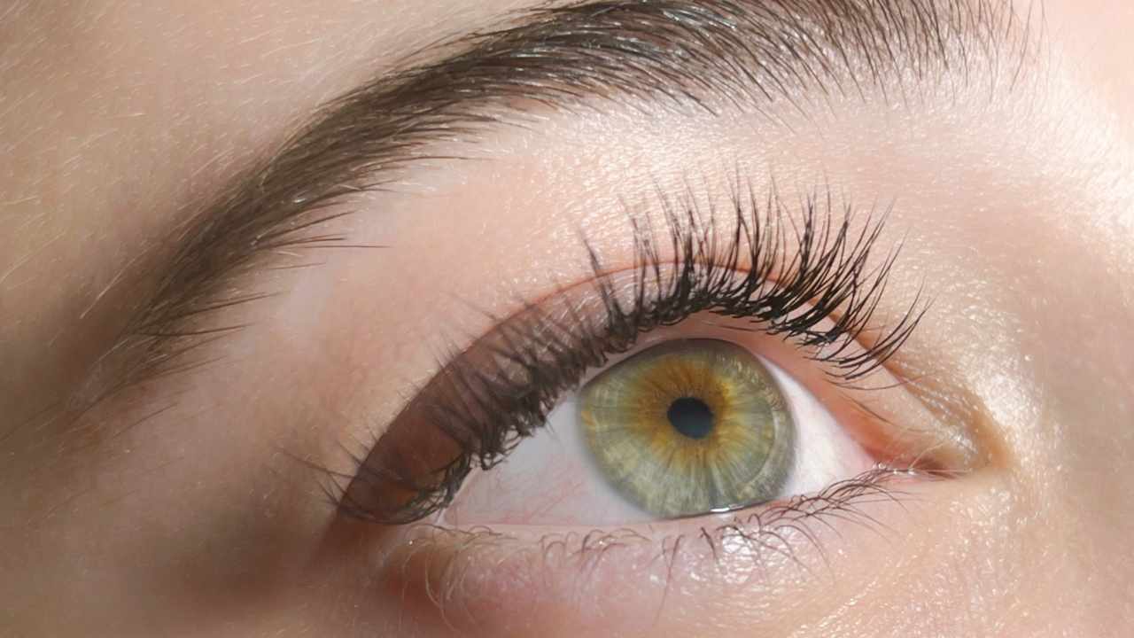 Classic Eyelash Extensions: Enhance Your Beauty Effortlessly